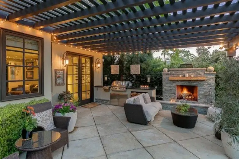 Top  Reasons to Hire a Natural Landscape Company for Your Outdoor Makeover